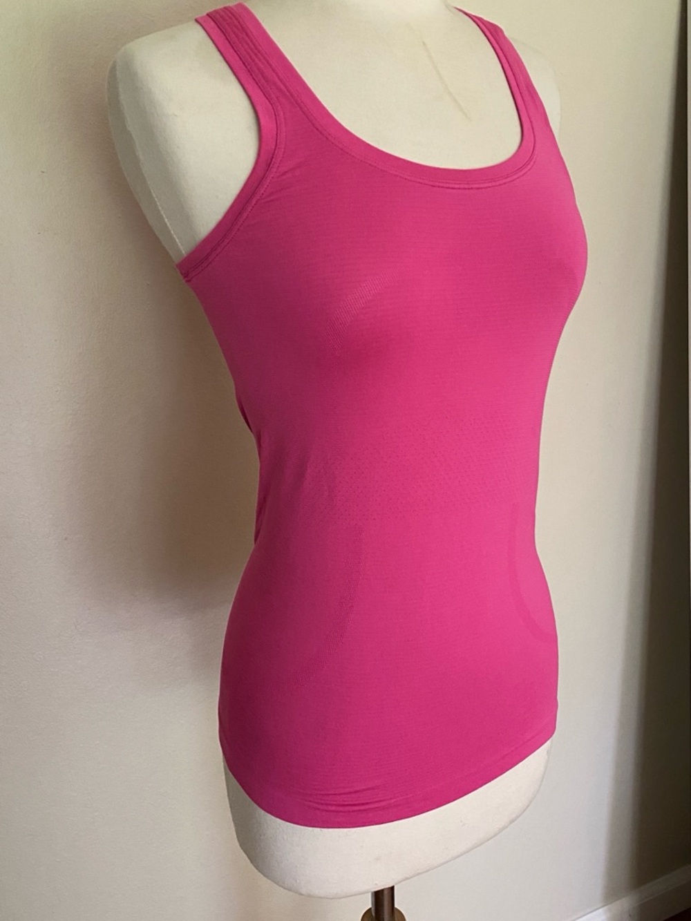 Lululemon Racerback Raspberry Tank Top - Picture 3 of 7